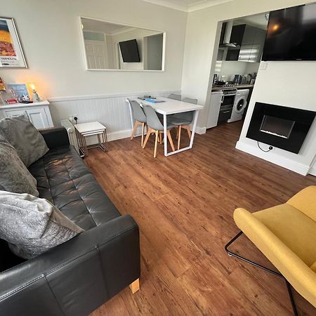 Beachcomber, Sunbeach, Scratby - Two Bed Chalet, Sleeps 4, Free Wi-Fi, Free Club Passes, Free Swimming And Pet Friendly Extérieur photo
