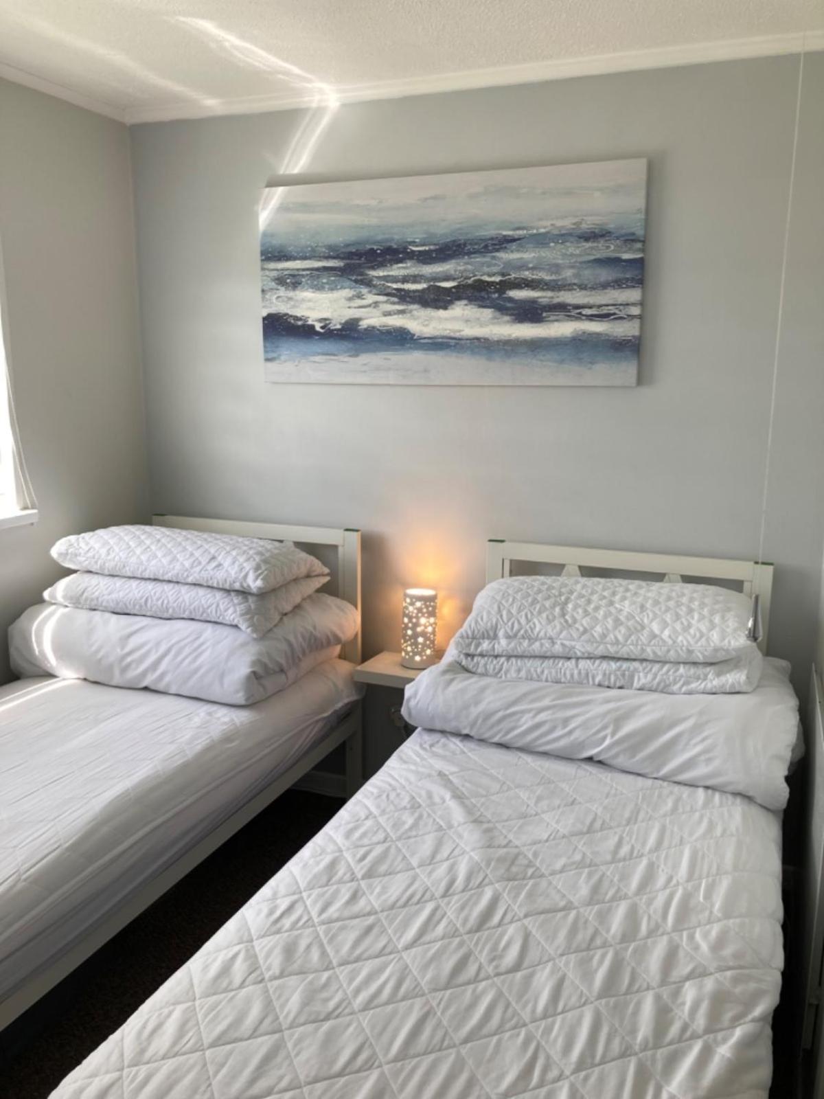 Beachcomber, Sunbeach, Scratby - Two Bed Chalet, Sleeps 4, Free Wi-Fi, Free Club Passes, Free Swimming And Pet Friendly Extérieur photo